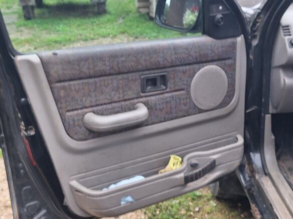 1998 Land Rover Freelander I, чёрный, 400000 рублей - вид 15