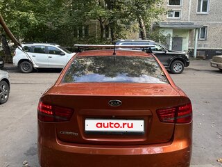 2011 Kia Cerato 6-speed II, оранжевый, 540000 рублей, вид 5