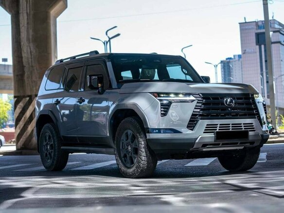 2025 Lexus GX 550 III, серый, 16900000 рублей - вид 3