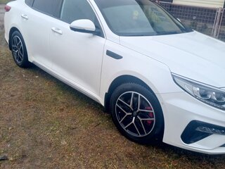 2018 Kia Optima IV Рестайлинг, белый, 2300000 рублей, вид 5