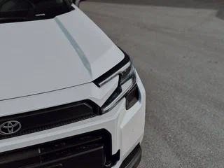 2026 Toyota RAV4 VI (XA60), белый, 4050000 рублей, вид 4