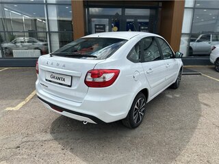 2026 Lada (ВАЗ) Granta I Рестайлинг, белый, 1319000 рублей, вид 3