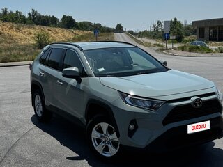 2021 Toyota RAV4 V (XA50), зелёный, 3400000 рублей, вид 1