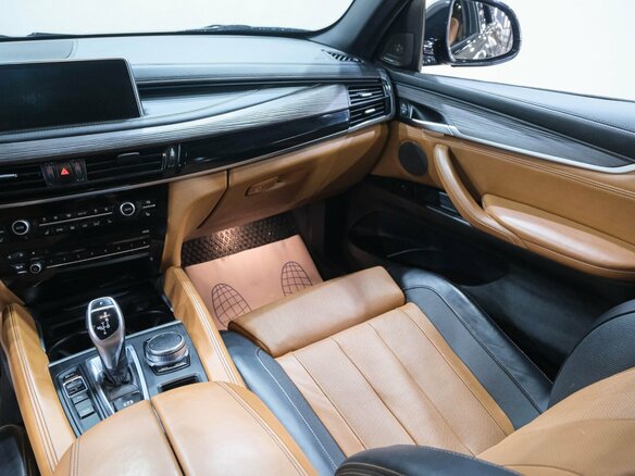 2018 BMW X6 30d II (F16), коричневый, 4599000 рублей - вид 16