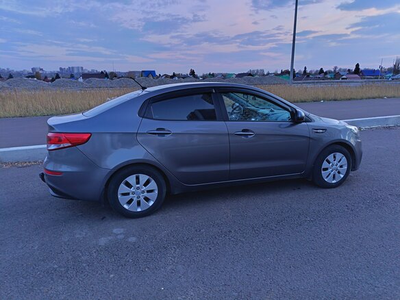 2015 Kia Rio III Рестайлинг, серый, 990000 рублей - вид 13
