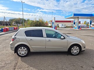 2008 Opel Astra H Рестайлинг, бежевый, 600000 рублей, вид 3