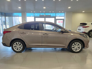 2020 Hyundai Solaris II Рестайлинг, коричневый, 1320000 рублей, вид 4