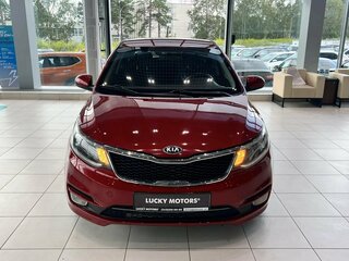 2017 Kia Rio III Рестайлинг, красный, 695000 рублей, вид 2