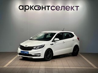 2017 Kia Rio III Рестайлинг, белый, 1040000 рублей, вид 1