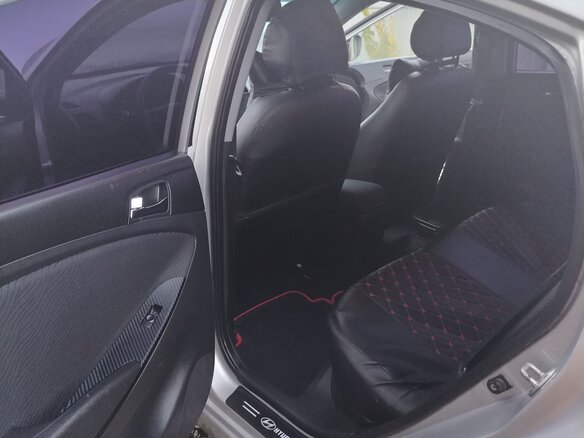 2012 Hyundai Solaris I, серый, 620000 рублей - вид 8