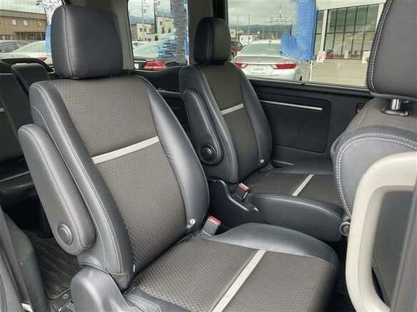 2019 Honda Stepwgn Spada V Рестайлинг, белый, 1957000 рублей - вид 14