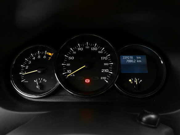 2011 Renault Fluence I, чёрный - вид 13