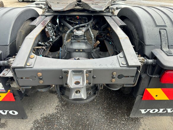 2018 Volvo FH, красный, 8790000 рублей - вид 14