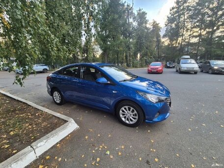 2021 Hyundai Solaris II Рестайлинг, синий, 1177777 рублей, вид 2