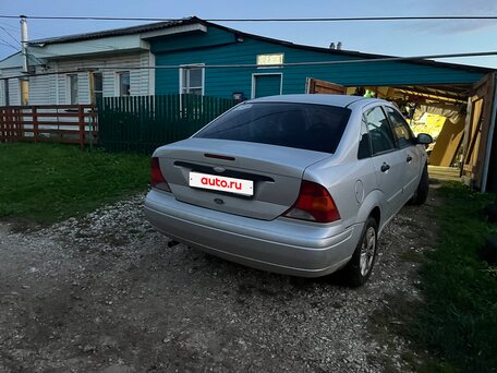 2004 Ford Focus I Рестайлинг, серебристый, 165500 рублей, вид 5