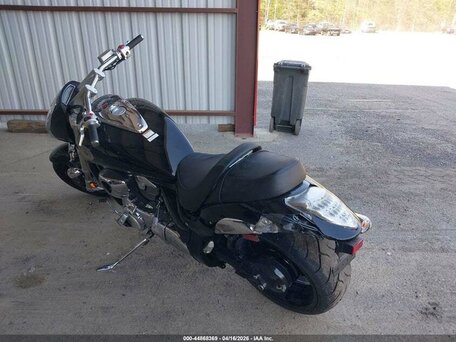 2025 Suzuki Boulevard M109R, чёрный, 1350853 рублей, вид 2