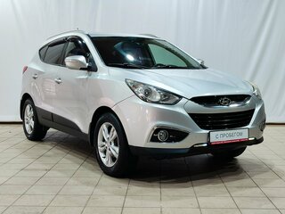 2013 Hyundai ix35 I, серебристый, 1200000 рублей, вид 2