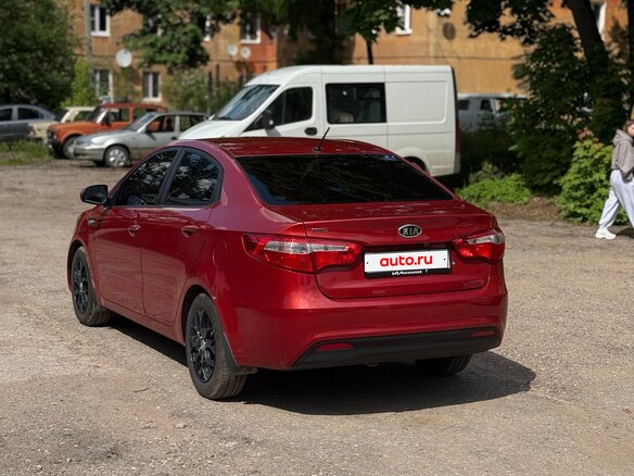 2012 Kia Rio III, красный, 700000 рублей - вид 6