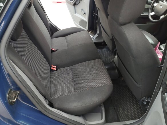 2011 Ford Focus II Рестайлинг, синий - вид 23