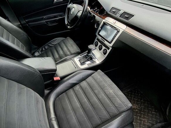 2009 Volkswagen Passat B6, чёрный, 370000 рублей - вид 4