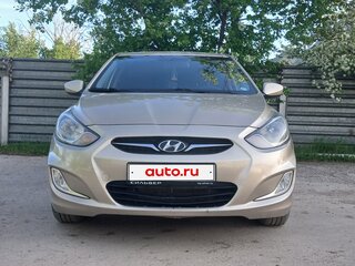 2012 Hyundai Solaris I, бежевый, 750000 рублей, вид 3
