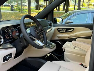 2026 Mercedes-Benz V-Класс Extra Long 300 d экстра длинный III (W447) Рестайлинг 2, чёрный, 15990000 рублей, вид 5
