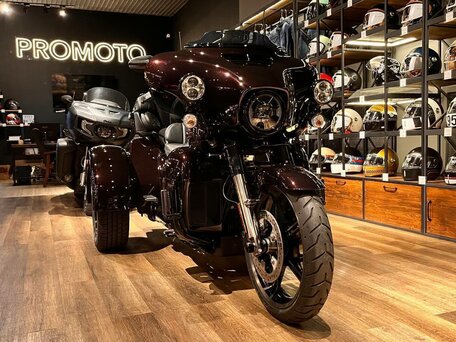 2021 Harley-Davidson CVO Tri Glide, фиолетовый, 7990000 рублей, вид 2