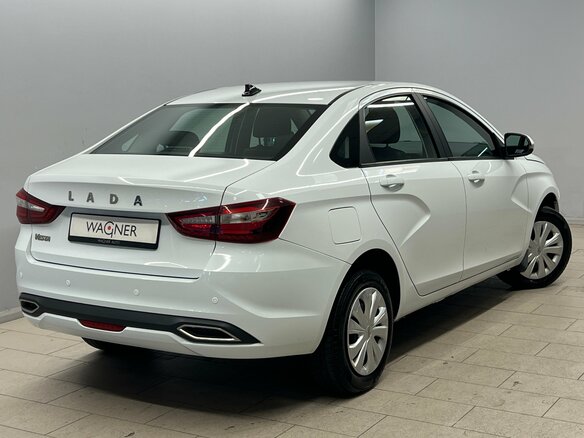 2023 Lada (ВАЗ) Vesta I Рестайлинг (NG), белый - вид 1