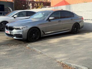 2019 BMW 5 серии 530d xDrive VII (G30/G31/G38), серый, 4500000 рублей, вид 2