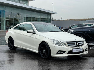 2010 Mercedes-Benz E-Класс 250 5G-Tronic IV (W212, S212, C207), белый, 1598000 рублей, вид 3