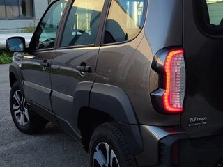 2026 Lada (ВАЗ) Niva Travel I Рестайлинг, серый, 1720000 рублей, вид 5