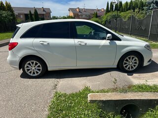 2012 Mercedes-Benz B-Класс 180 II (W246), белый, 980000 рублей, вид 4