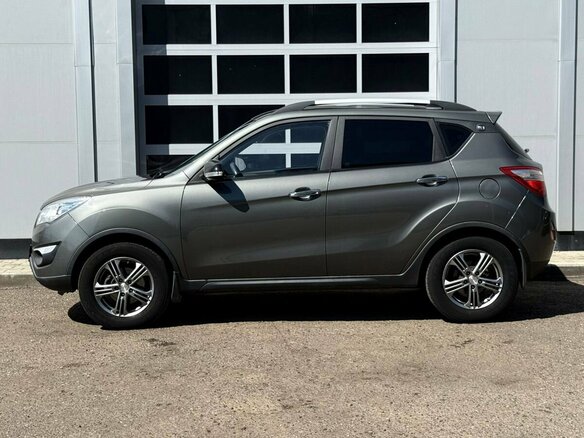 2018 Changan CS35, серый - вид 1