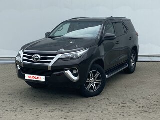 2017 Toyota Fortuner II, коричневый, 2500000 рублей, вид 1