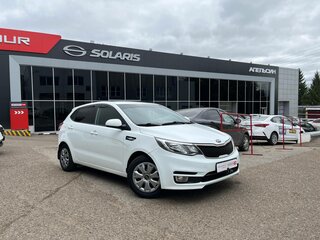2015 Kia Rio III, белый, 899000 рублей, вид 1