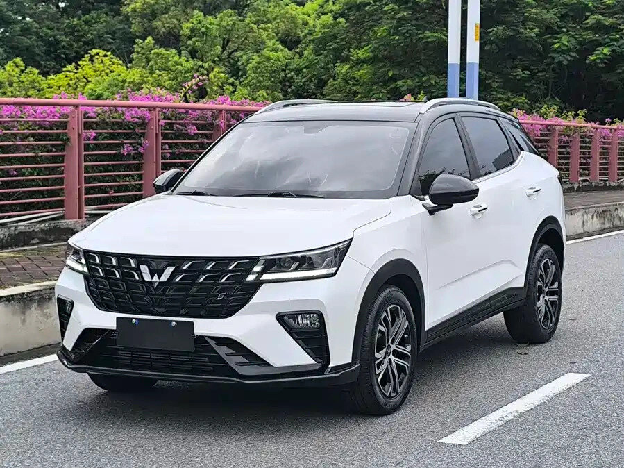 Открыть фотографии: Wuling Xingchi