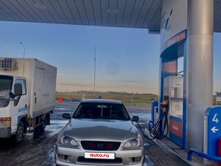 2002 Lexus IS 200 I, серебристый, 840000 рублей, вид 1