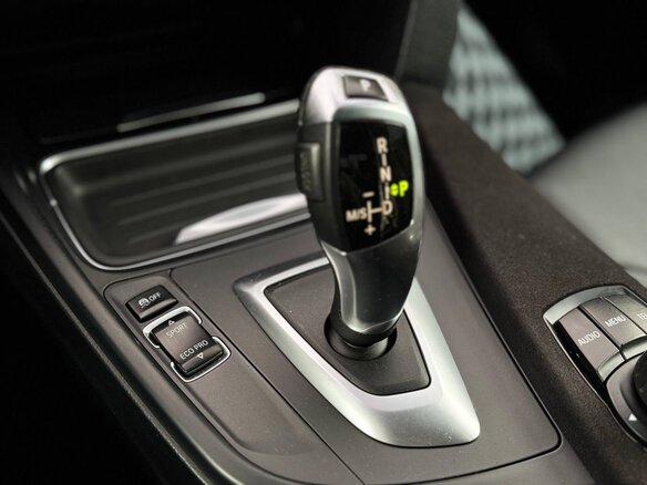 2013 BMW 3 серии 320i VI (F3x), чёрный, 1700000 рублей - вид 16