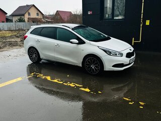 2014 Kia Ceed II, жёлтый, 530000 рублей, вид 2