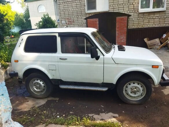 1991 Lada (ВАЗ) 2121 (4x4) I, белый, 250000 рублей - вид 1