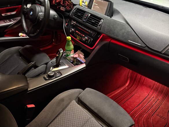 2016 BMW 3 серии 320i xDrive VI (F3x) Рестайлинг, белый, 1700000 рублей - вид 9