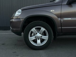 2015 Chevrolet Niva I Рестайлинг, коричневый, 689000 рублей, вид 5