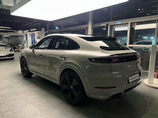 2026 Porsche Cayenne Coupé III Рестайлинг, серый, 18990000 рублей, вид 5