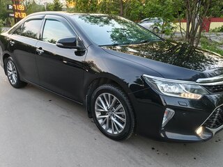 2018 Toyota Camry VII (XV50) Рестайлинг 2, чёрный, 2400000 рублей, вид 1