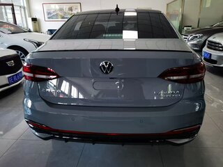 2022 Volkswagen Lavida III Рестайлинг, серебристый, 1886000 рублей, вид 1