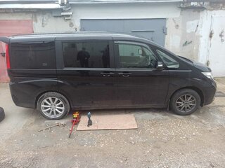 2016 Honda Stepwgn V, чёрный, 1777000 рублей, вид 2