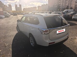 2013 Mitsubishi Outlander III, белый, 1050000 рублей, вид 5