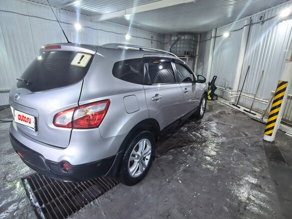 2012 Nissan Qashqai+2 I Рестайлинг, серебристый, 1125000 рублей - вид 2