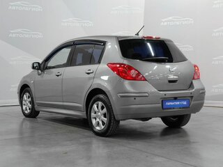 2010 Nissan Tiida I Рестайлинг, серый, 790000 рублей, вид 3
