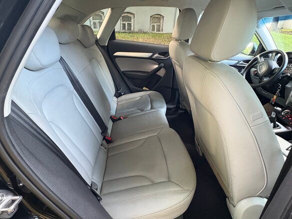 2012 Audi Q3 I (8U), чёрный - вид 12